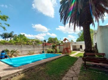 fondo libre · Jose S 2800 J. Marmol Casa M/b Piscina Fondo 8.66 X 55 Losa Apto Crédito!