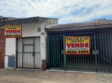Casa · 90m² · 4 Ambientes · 1 Cochera · Casa en Tablada