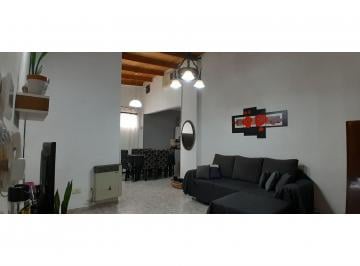 Casa · 170m² · 6 Ambientes · 2 Cocheras · Guatemala y Cordoba. Pb y Pa. Independientes. Muy Buen Estado