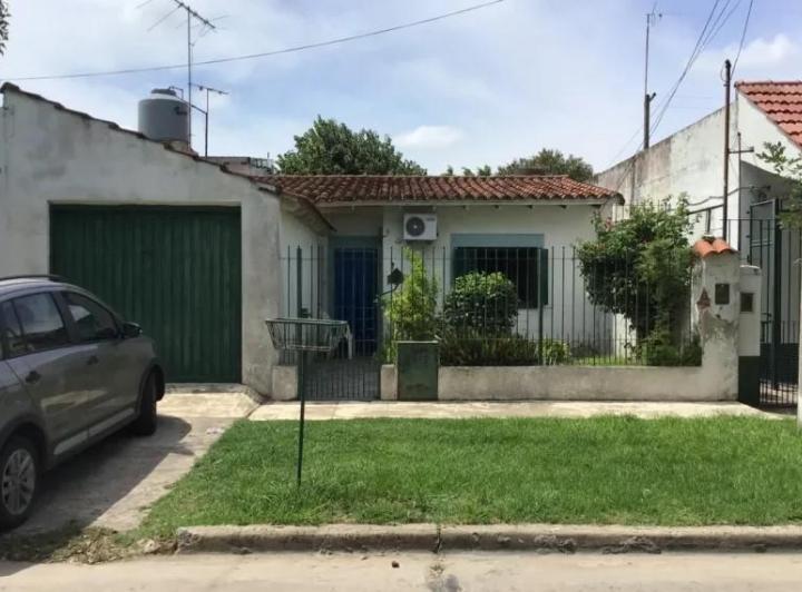 Casa · 87m² · 3 Ambientes · 1 Cochera