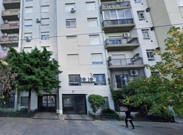 Garage · 12m² · Cochera en Venta - 12 m² - Parque Avellaneda