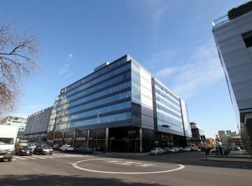 Oficina comercial · 110m² · 1 Cochera · Oficina en Alquiler en Puerto Madero
