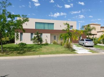 Casa · 270m² · 6 Ambientes · 2 Cocheras · Casa - El Encuentro