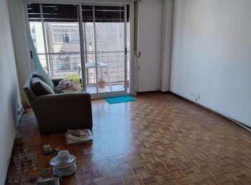 Departamento de 3 ambientes, Balvanera · Balvanera 3 Amb. C/ Dep. Servicio Completas, a m. Av Corrientes y Subte.