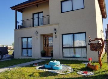 Casa · 148m² · Casa en Venta Canning Ezeiza Jardín y Pileta