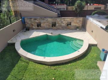 Casa · 180m² · 7 Ambientes · 2 Cocheras · Casa en Adrogue