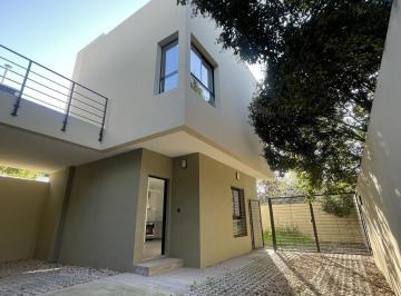 Departamento · 84m² · 3 Ambientes · 1 Cochera · Duplex de 2 Dorm. en Venta en La Plata
