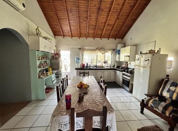 Quinta vacacional · 100m² · 5 Ambientes · 2 Cocheras · Venta Casa Quinta 5 Ambientes con Galeria y Pileta - Derqui