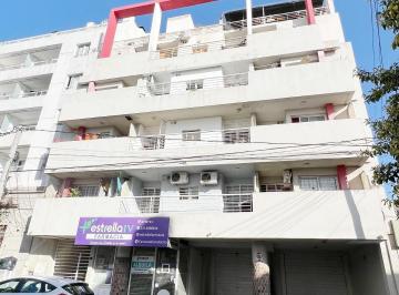 Departamento de 4 ambientes, Córdoba · San Martin 1 Dormitorio, Cochera, Piscina
