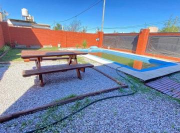 Casa · 149m² · 3 Ambientes · 2 Cocheras · Casa 2 Dormitorio - Barrio Amelia