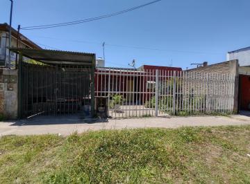 Casa · 143m² · 7 Ambientes · 1 Cochera · Casa en Venta en Gregorio de Laferrere