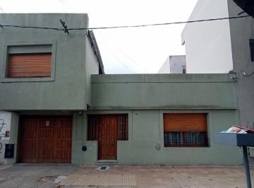 Casa · 148m² · 7 Ambientes · 1 Cochera · Casa en Venta en La Plata