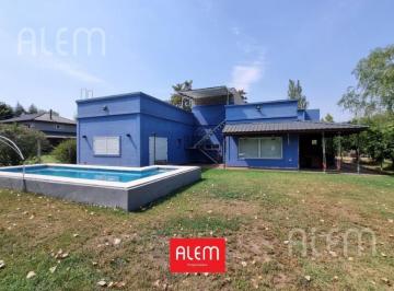 Casa · 179m² · 4 Ambientes · 2 Cocheras · Casa de 3 Dorm. en Venta en Quintas del Sol