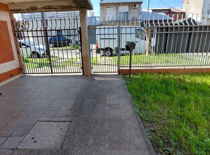 Casa · 199m² · 5 Ambientes · 1 Cochera