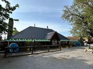 Local comercial · 200m² · 2 Ambientes · El Ombu Local Comercial