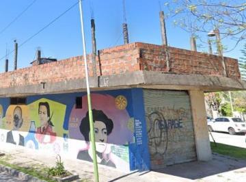 Bodega-Galpón , Malvinas Argentinas · Venta en Block 3 Departamentos + Galpon