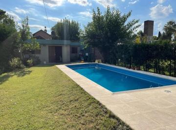 Casa · 90m² · 2 Ambientes · Casa, 1 Dormitorio, Pileta, Venta, Funes