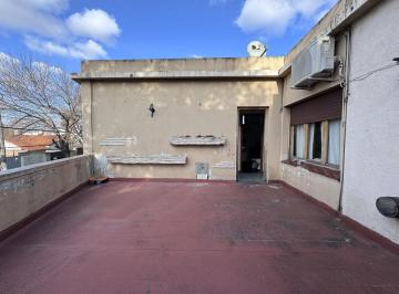 PH · 138m² · 6 Ambientes · 1 Cochera · PH Tipo Casa, 6 Amb. con Cochera y Terraza. Apto Credito
