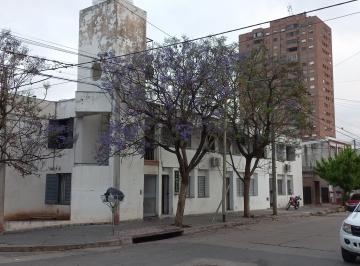 Departamento de 3 ambientes, Córdoba · Dpto en Venta 2 Dorm. Bº Alberdi Pb con Patio