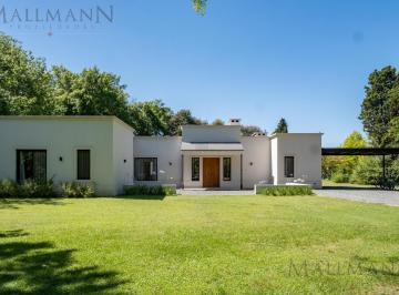 Casa · 200m² · 5 Ambientes · Casa en Alquiler de Verano en Chacras de Murray | Mallmann Propiedades