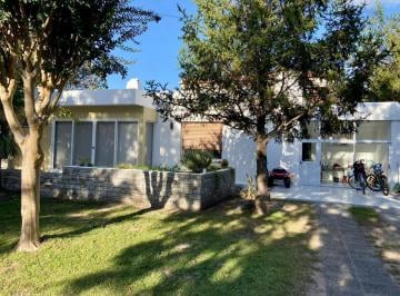 Casa de 4 ambientes, Esteban Echeverría · Casa en Venta 4 Ambientes Country Mi Refugio