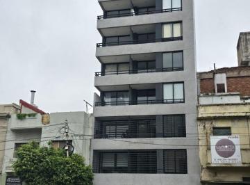 Departamento de 2 ambientes, La Paternal · 2 Ambientes a Estrenar con Espectacular Patio, Dorm. en Suite C/vestidor, Toilette, Doble Mesada