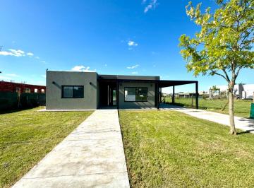 Casa · 156m² · 4 Ambientes · 1 Cochera · Casa en Venta en San Sebastian