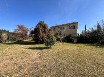 Casa · 309m² · 4 Ambientes · Venta
