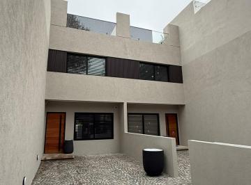 Casa · 170m² · 5 Ambientes · 2 Cocheras · Reservadoexcelente Triplex 5 Ambientes a Estrenar - Doble Cochera - Jardin - 2 Cuadras Av Maipu