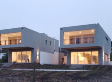 Casa · 150m² · 3 Ambientes · Casa en Victoria