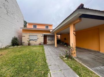 general-san-martin-villa-ballester-venta-casa-5-o-mas-ambientes · Casa - Venta - 5 Amb con Parque. Villa Ballester