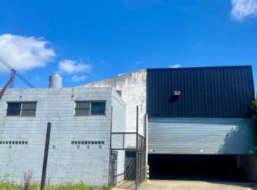 Local comercial · 700m² · 5 Ambientes · 5 Cocheras · Galpon Deposito en Venta Moreno Centro