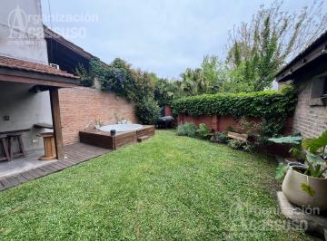 Casa · 238m² · 5 Ambientes · 2 Cocheras · Casa Venta - Zona Santa Rita - San Isidro