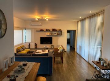 Casa de 9 ambientes, La Calera · Con Escritura!pileta!1200 m² de Terreno!