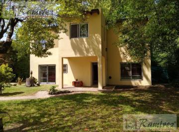Quinta vacacional · 200m² · 4 Ambientes · 1 Cochera · Quinta con 2 Casas de 4 Amb. c/u Alquiler Permanente