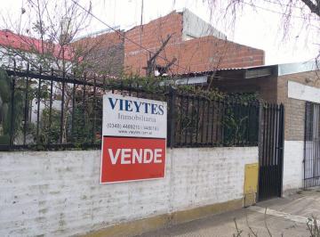 PH · 77m² · 4 Ambientes · PH en Venta o Permuta.