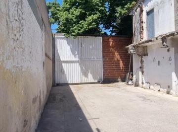 Bodega-Galpón , Lomas de Zamora · Galpón en Alquiler en Lomas de Zamora