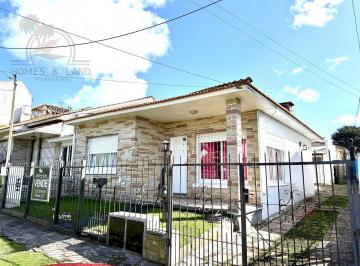 PH · 80m² · 3 Ambientes · 1 Cochera · PH Al Frente en Venta 3 Amb. con Cochera Cubierta en Punta Mogotes.