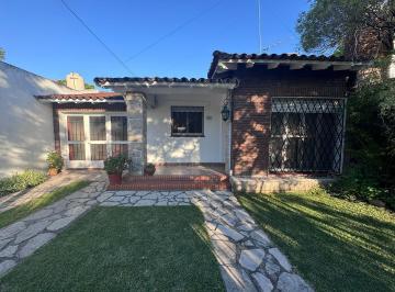 Casa · 120m² · 4 Ambientes · 3 Cocheras · Venta Casa 4 Amb Cochera y Pileta Merlo Centro