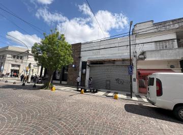 Local comercial · 171m² · 3 Ambientes · Local Mas Casa en Venta Centro Zarate