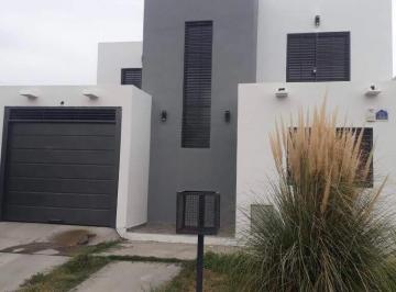 Casa de 4 ambientes, San Martín · Venta de Duplex San Martín
