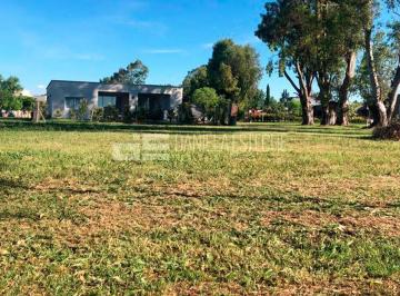 Terreno · 555m² · Terreno en Santa Emilia