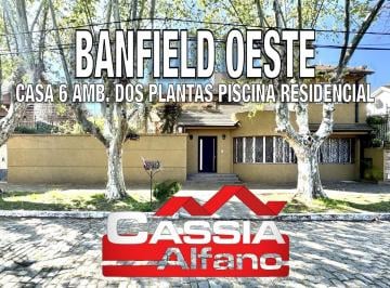 Casa · 203m² · 6 Ambientes · Casa Sobre Lote de 20 m Frente, Dos Plantas, 4 Dormit, Fondo, Piscina, Sotano, Play Room, Residencial