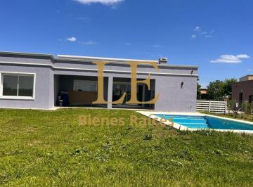Casa · 185m² · 4 Ambientes · 4 Cocheras · Alquiler Casa San Sebastián Área 1 a Espacio Verde