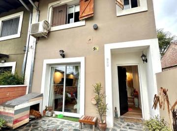 Casa · 106m² · 3 Ambientes · Amadeo Courel Al 900