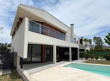 Casa · 265m² · 6 Ambientes · 2 Cocheras · Barrio Rincón de La Horqueta Importante Casa