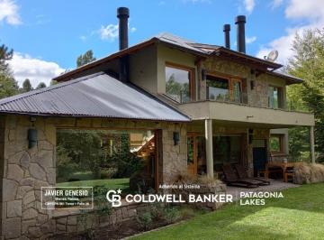 Casa · 225m² · 5 Ambientes · Venta Casa 3 Dorm. 225 m² - Terreno 1500 m² - Chapelco Golf - San Martin de Los Andes