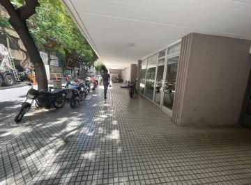 Garage · 24m² · 1 Cochera · Venta Cochera Amplia Para Camioneta 4x4 Amplia Urquiza 1900