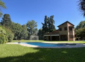 Quinta vacacional · 220m² · 5 Ambientes · 2 Cocheras · En Alquiler Temporario Lindisima Quinta en Barrio Parque Yei Porá, del Viso