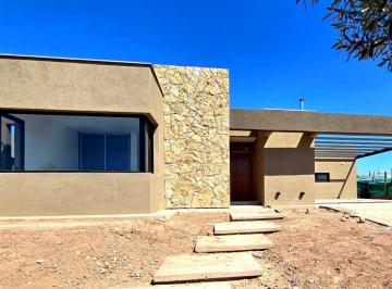 Casa · 211m² · 5 Ambientes · 2 Cocheras · Casa en a Estrenar en Ciro de Vieytes